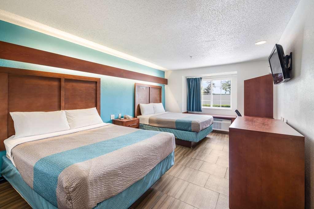 Americas Best Value Inn & Suites Brunswick Phòng bức ảnh